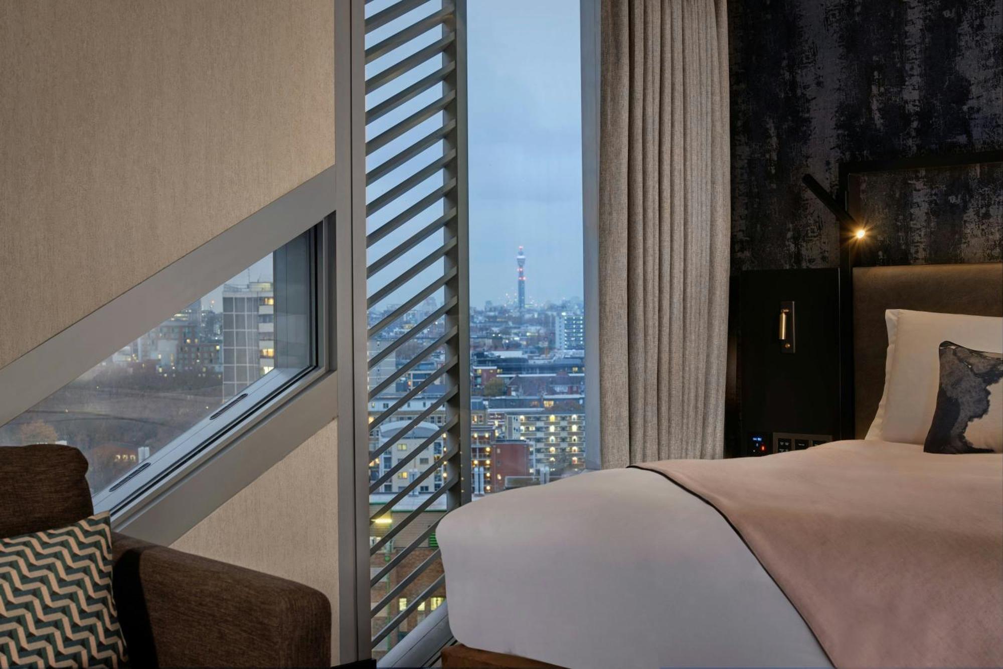 Montcalm East, Autograph Collection Hotel Londres Exterior foto A bedroom at the hotel